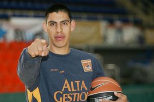 Gustavo Ayón brilla en la ACB y ya piensa en la NBA