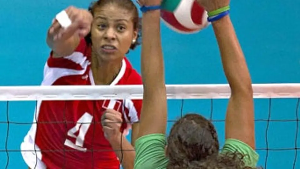 México cae ante Perú en el voleibol