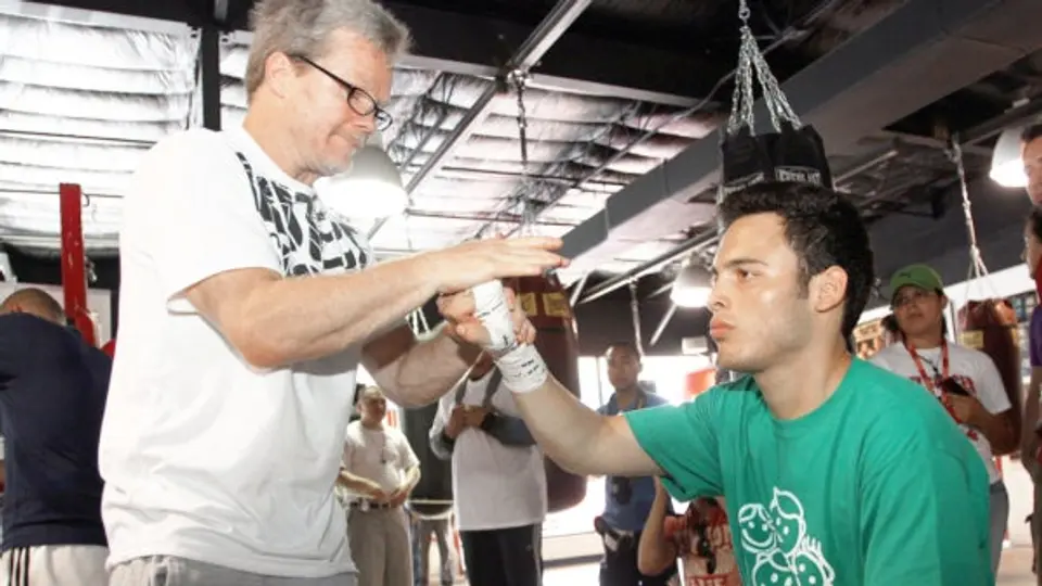 Roach apuesta a que el Junior noqueará a Zbik