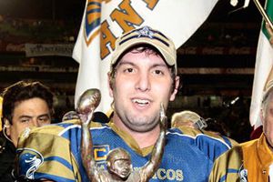 Colomer dice adiós a los Auténticos con un título