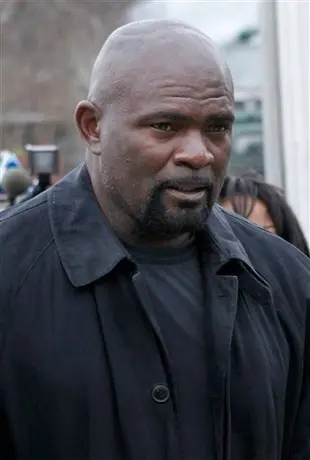 Lawrence Taylor, declarado delincuente sexual de bajo riesgo