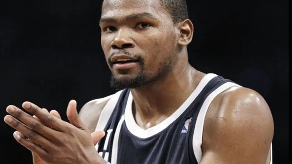 Durant guió victoria del Thunder sobre Mavericks