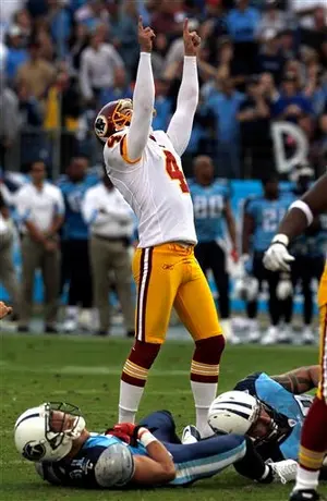 Gano se viste de héroe; Washington gana 19-16 a Tennessee