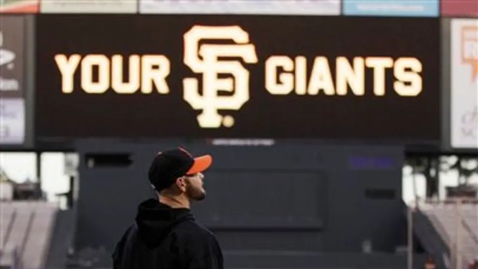 San Francisco luce paternidad ante Rangers en la bahía