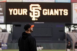 San Francisco luce paternidad ante Rangers en la bahía