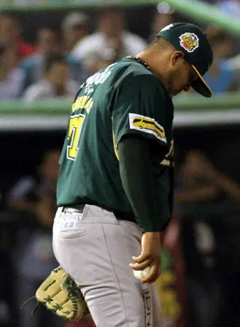 Diablos vencen 7-5 a Pericos y avanzan a la Final de la Zona Norte