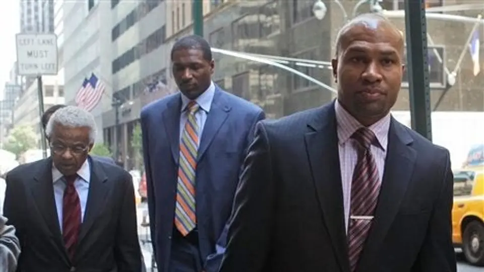La NBA presenta demanda federal contra jugadores