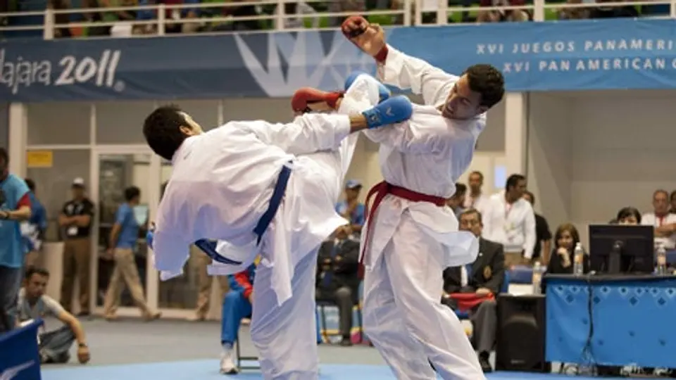 México asegura par de bronces en karate este viernes