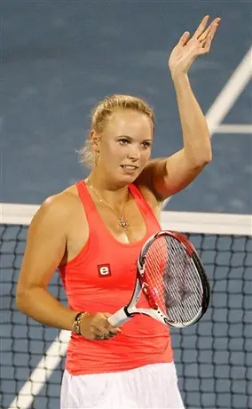 Wozniacki derrota a la japonesa Ayumi Morita en torneo de Dubai