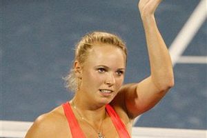Wozniacki derrota a la japonesa Ayumi Morita en torneo de Dubai