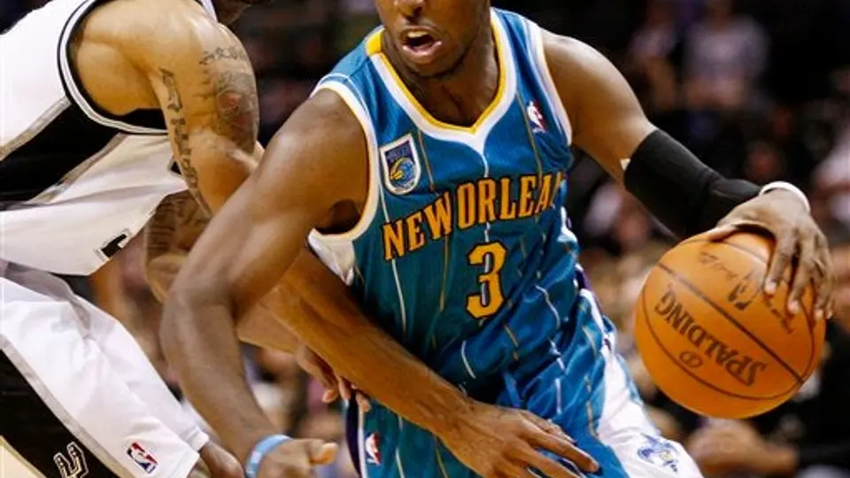 Paul guía victoria de Hornets 99-90 sobre Spurs