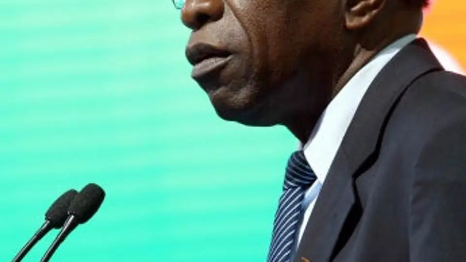 Jack Warner dimite de sus puestos en FIFA y Concacaf