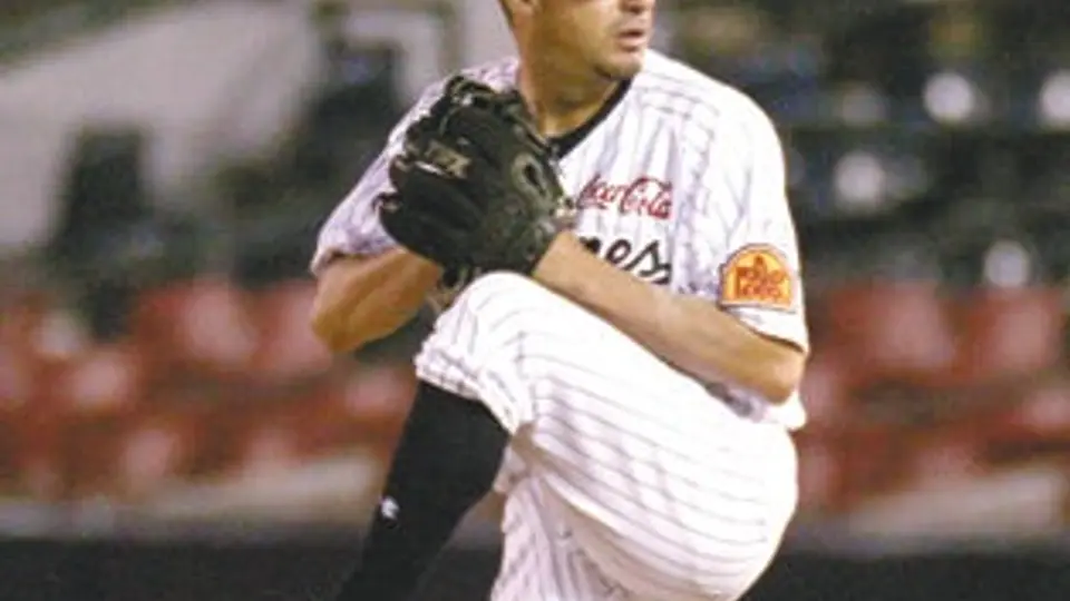 Broncos venció a Sultanes 10 a 9