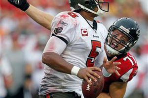 Vencen Bucaneros 16-13 a Atlanta con gran juego defensivo