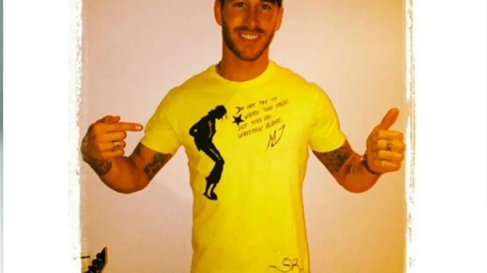 Sergio Ramos diseña playeras inspiradas en Michael Jackson