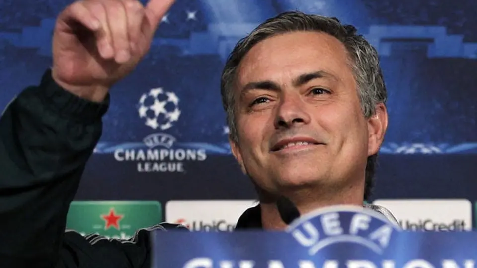 Mourinho figura en candidatos para reemplazar al Papa