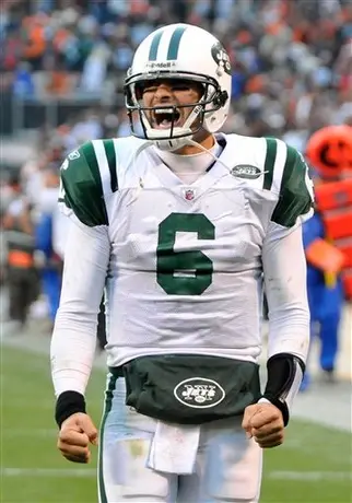 Sánchez y Holmes guían triunfo de Jets sobre Cleveland en tiempo extra