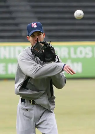 Daniel Hinojosa estaría dispuesto a jugar de jardinero en Sultanes