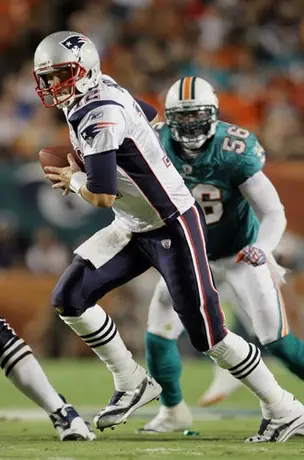 Brady lanza 517 yardas en la victoria de Patriotas sobre Miami