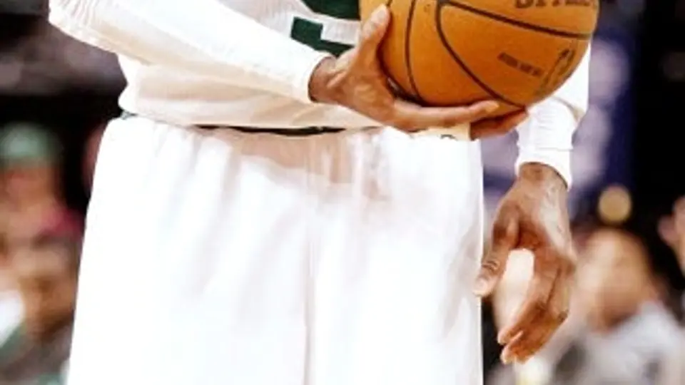 Boston ganó 97-81 a Miami y puso la serie 1-2