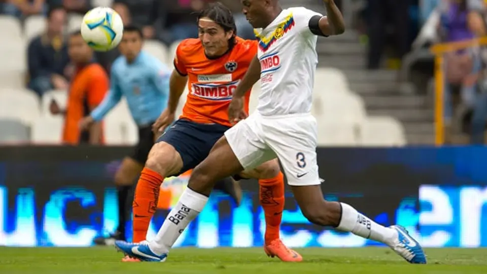 Aquivaldo Mosquera se burla de criticas