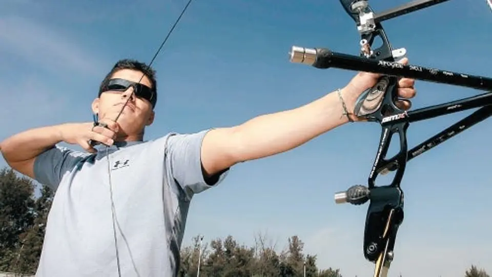J.R. Serrano tiene como meta el oro en Londres 2012