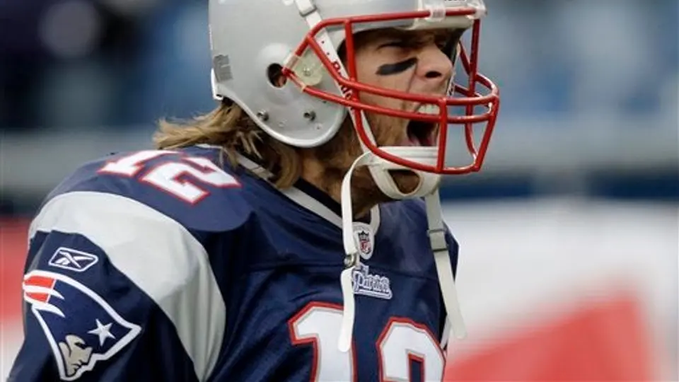 Tom Brady se pierde práctica por lesión en un pie