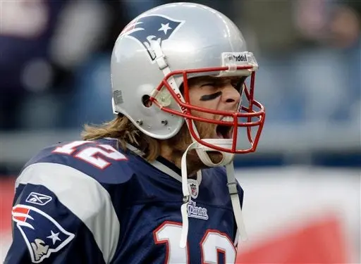 Tom Brady se pierde práctica por lesión en un pie