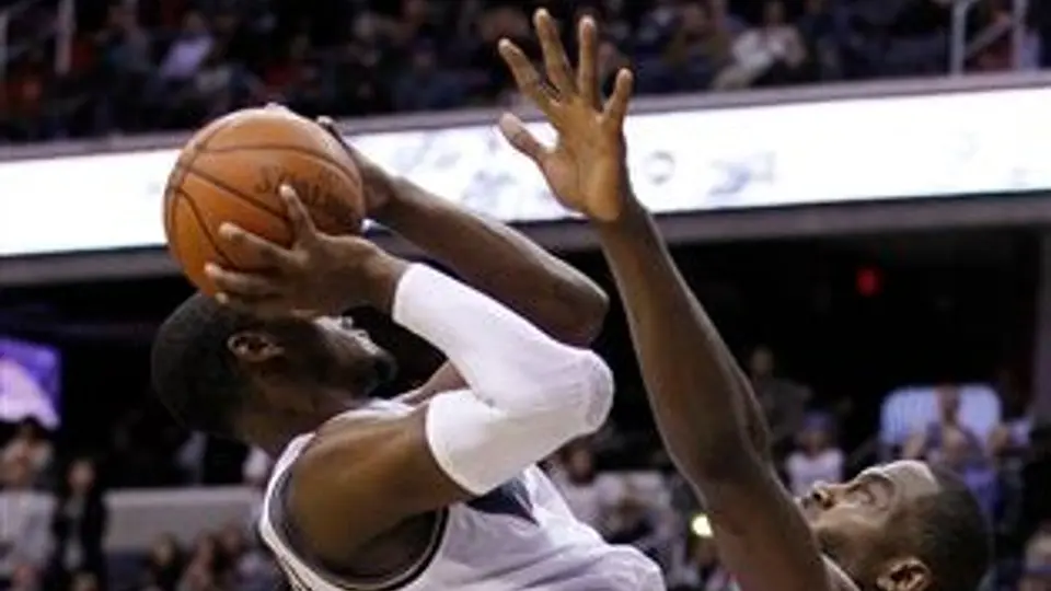 Wall explota a la ofensiva y Wizards vence 116-115 a 76ers