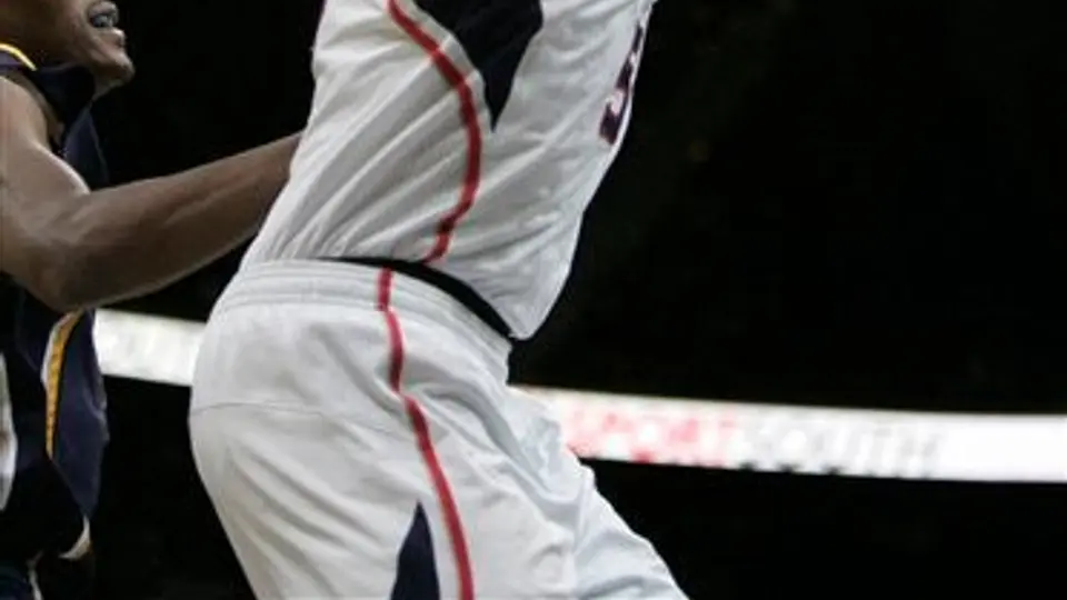 Smith y Johnson se lucen; Atlanta vence 108-93 a Indiana