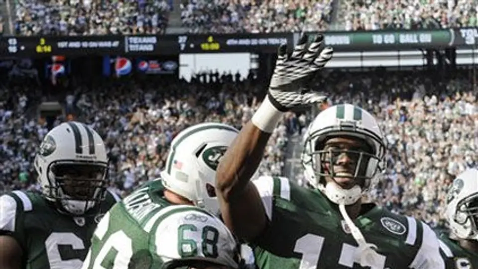 Con 3 anotaciones de Burress Jets vence 27-21 a San Diego