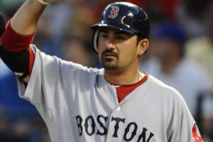 Boston cae ante Cleveland, Adrián González se fue de 4-1