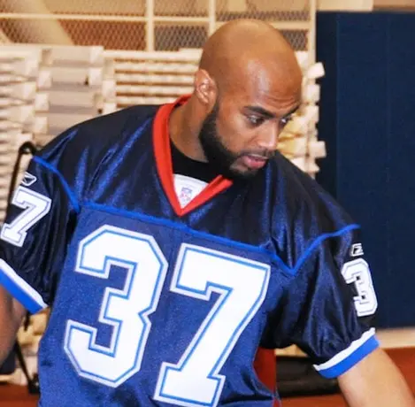 Tennesse firma a George Wilson