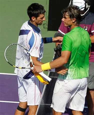 Nadal acepta que Djokovic podría desbancarlo