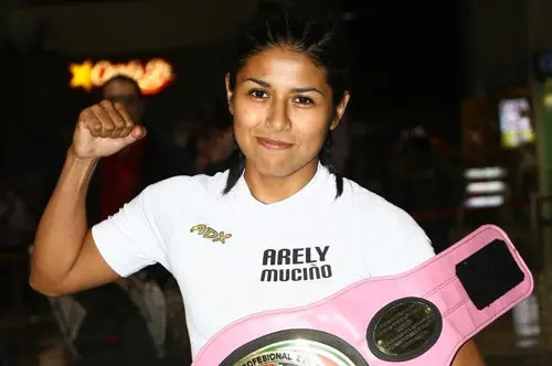 Llega Arely Muciño, la regia brava'