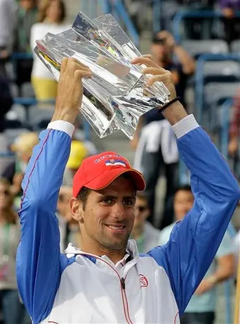Djokovic vuelve al número dos a ritmo de victorias