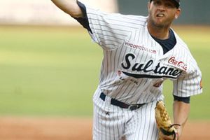 Sultanes fracasan en maratónico juego