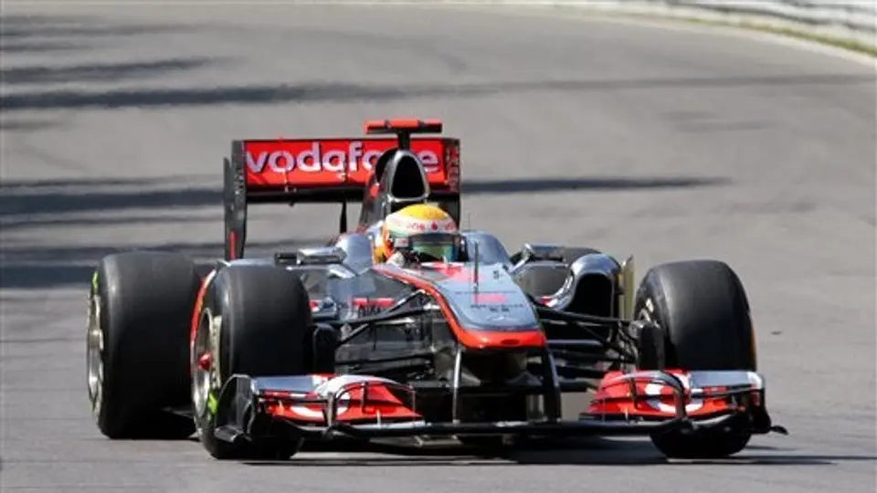 No estamos fuera de la lucha por el campeonato: Lewis Hamilton