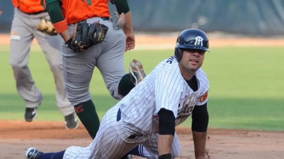 Cae Sultanes ante Broncos