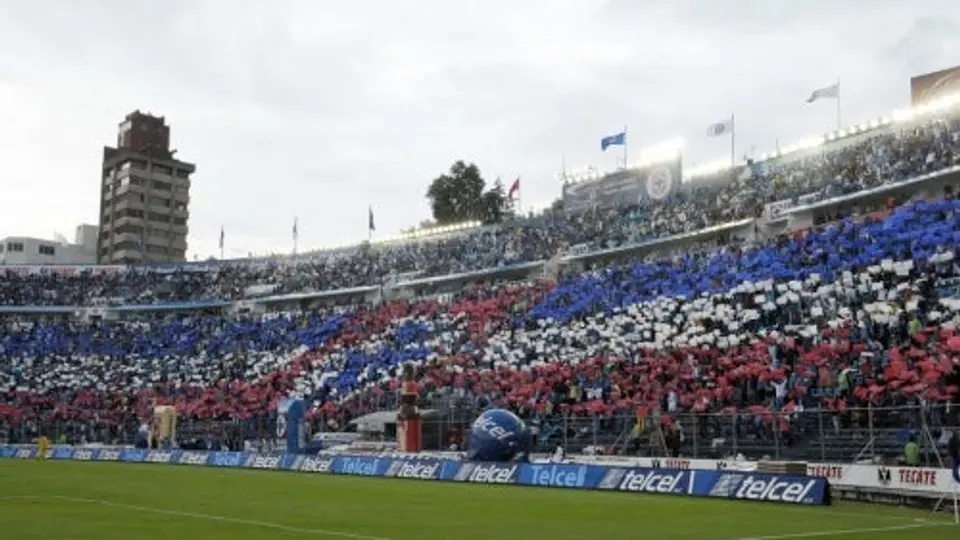 FMF prohibe mosaicos en el Estadio Azul