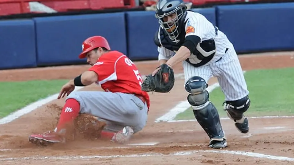 Sultanes apagan el infierno de los Diablos Rojos