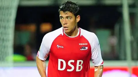 Héctor Moreno fue titular en derrota del AZ