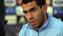 Carlos Tévez se queda sin licencia para conducir