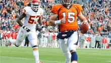 Orton luce con cuatro TD; Broncos apalea 49-29 a Jefes