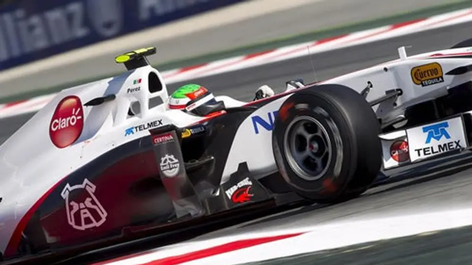 Checo Pérez llegó en el lugar 11 durante la segunda práctica del GP de Barcelona