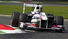 Checo abandona en Monza tras 34 vueltas