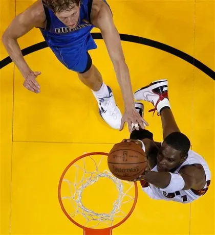 El Heat 'pega' primero en las finales de la NBA