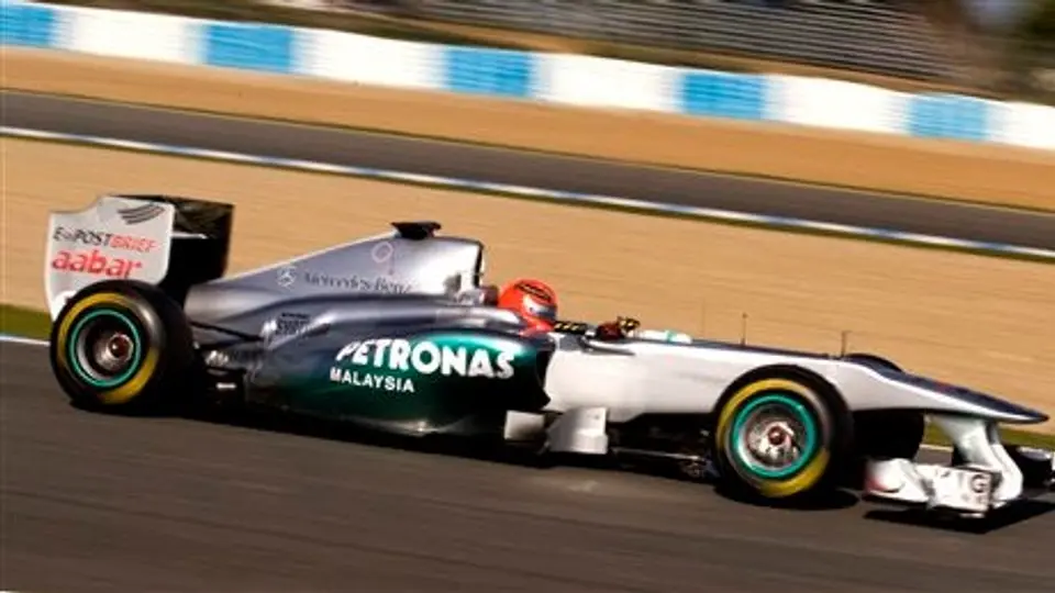 En segundo día de pruebas de Fórmula Uno, Schumacher el más rápido