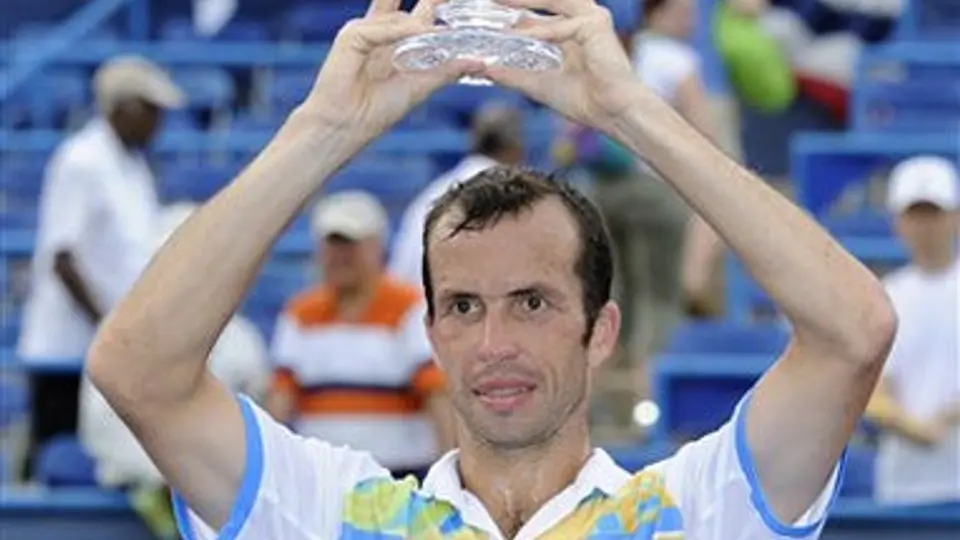 Cae Monfils antes Stepanek en Washington