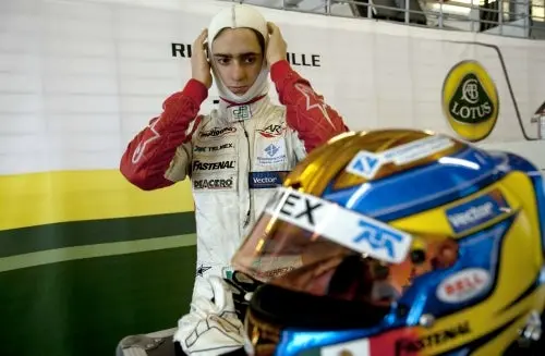 'Guti' remonta en el circuito Yas Marina